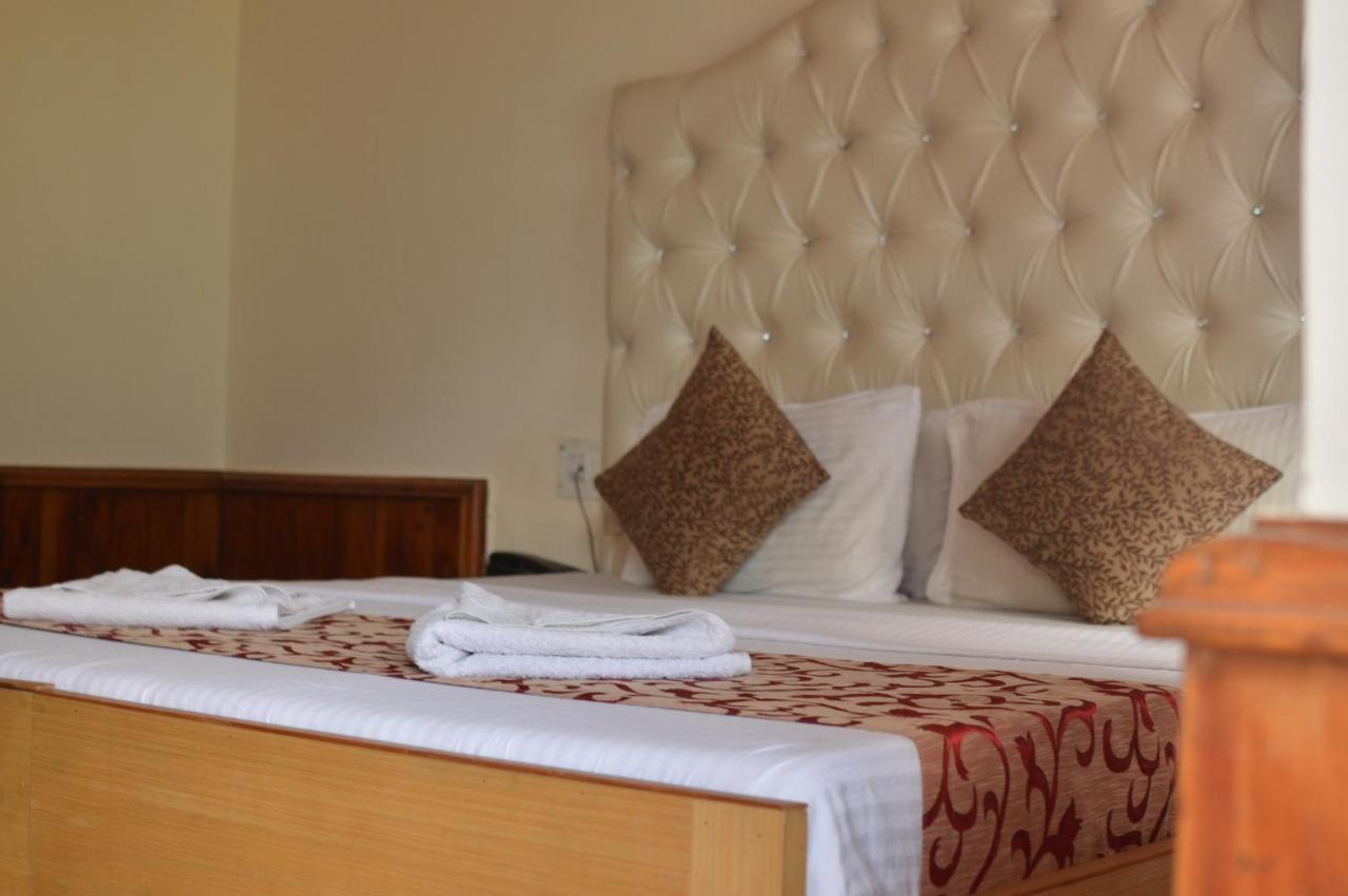 Hotel Pine Grove-Mall Road Manali  Exterior photo